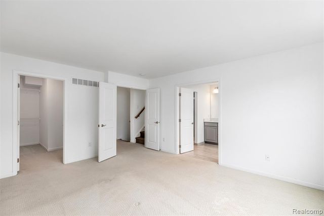 2769 Ashcombe Drive, Ann Arbor, MI 48105