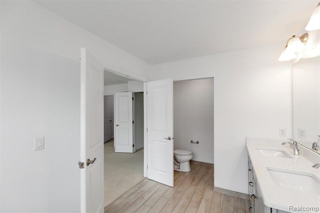 2769 Ashcombe Drive, Ann Arbor, MI 48105