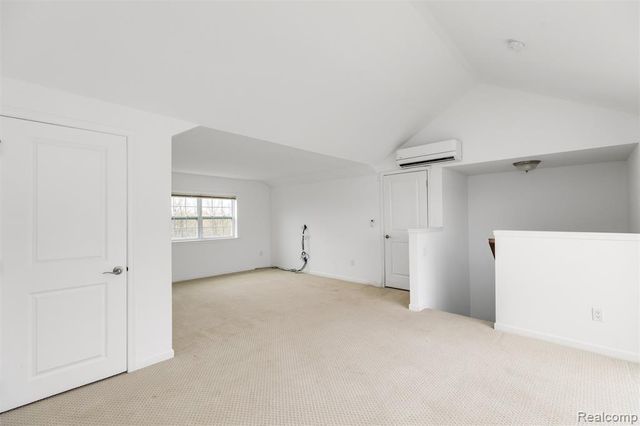 2769 Ashcombe Drive, Ann Arbor, MI 48105