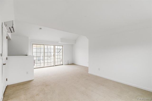 2769 Ashcombe Drive, Ann Arbor, MI 48105