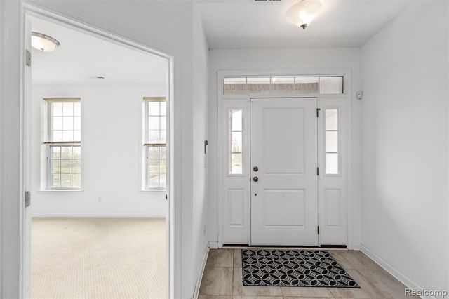 2769 Ashcombe Drive, Ann Arbor, MI 48105