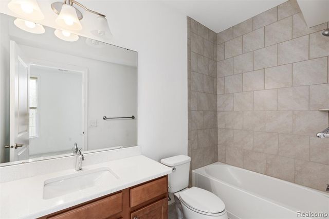 2769 Ashcombe Drive, Ann Arbor, MI 48105