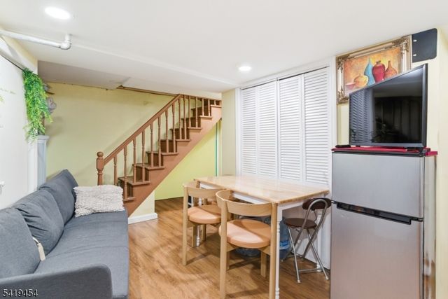 61 Cutler St, Newark City, NJ 07104