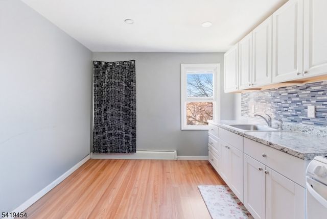 61 Cutler St, Newark City, NJ 07104