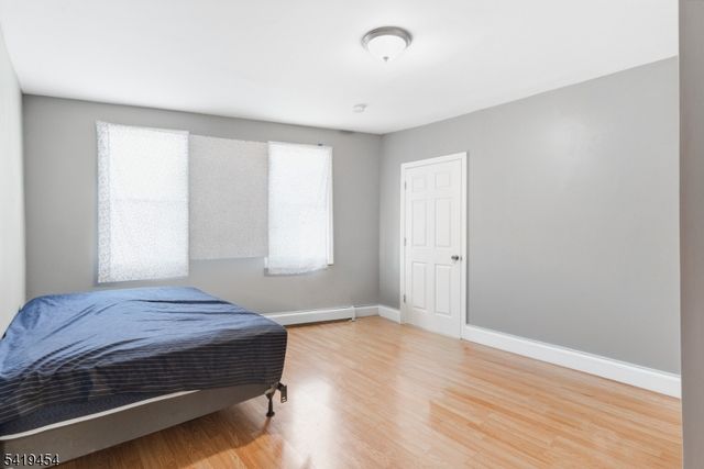 61 Cutler St, Newark City, NJ 07104