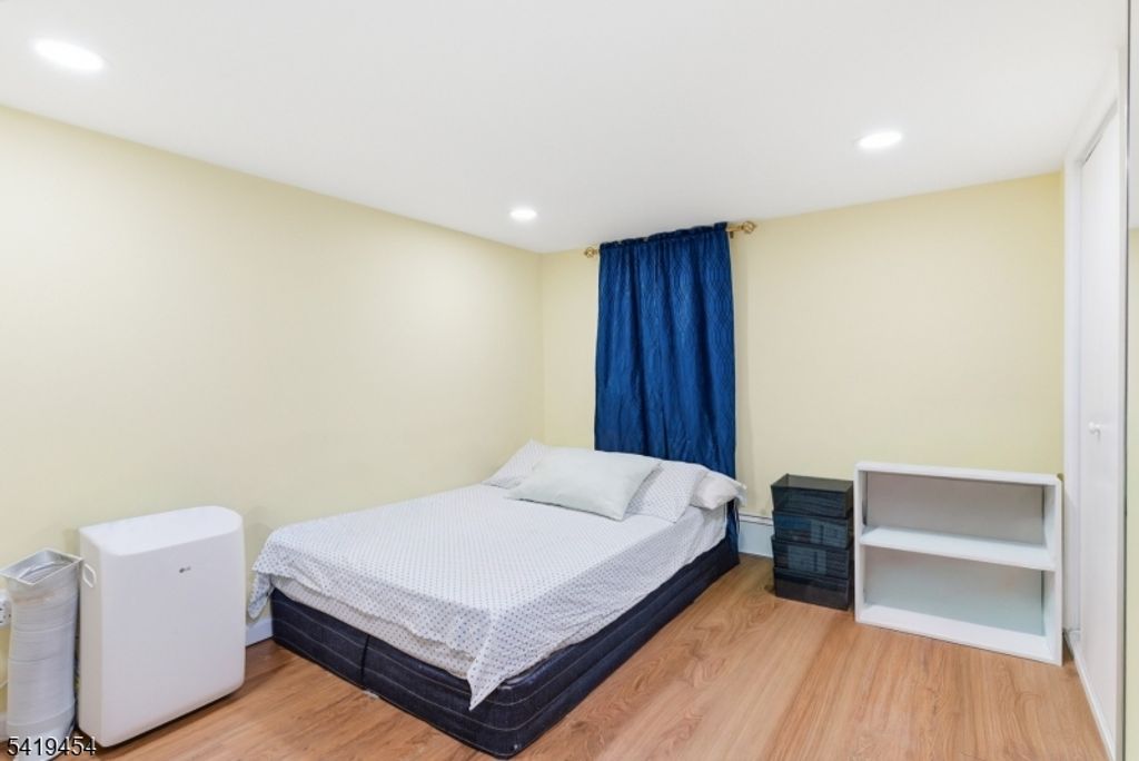 61 Cutler St, Newark City, NJ 07104 — photo 4
