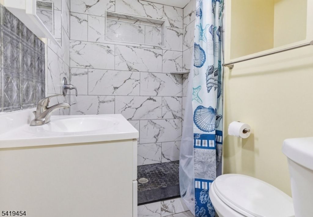 61 Cutler St, Newark City, NJ 07104 — photo 5