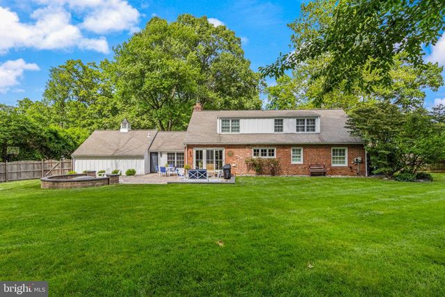 574 TIMBER LN, Devon, PA 19333