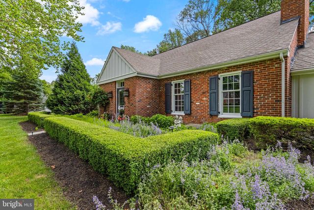 574 TIMBER LN, Devon, PA 19333