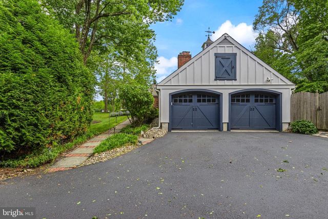 574 TIMBER LN, Devon, PA 19333