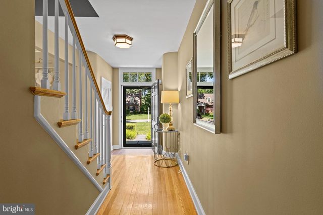 574 TIMBER LN, Devon, PA 19333
