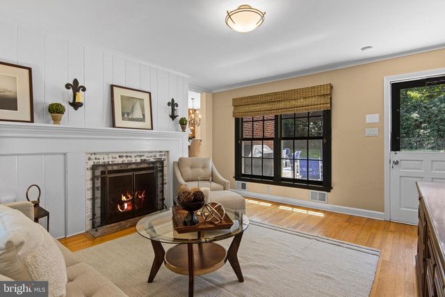 574 TIMBER LN, Devon, PA 19333
