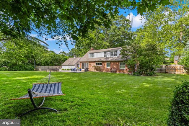574 TIMBER LN, Devon, PA 19333