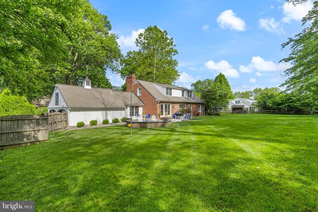 574 TIMBER LN, Devon, PA 19333