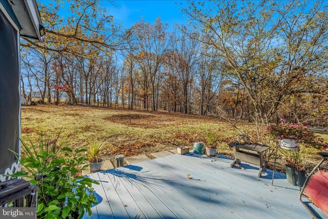35 SLEEPYVIEW LN, Berkeley Springs, WV 25411