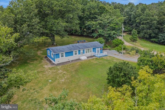 35 SLEEPYVIEW LN, Berkeley Springs, WV 25411