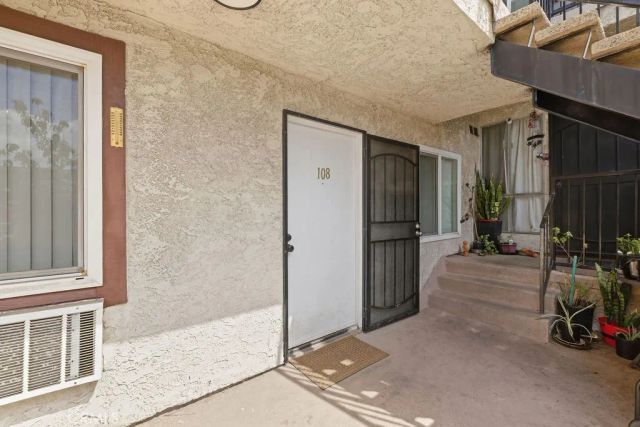 8800 Cedros Avenue 108, Panorama City, CA 91402