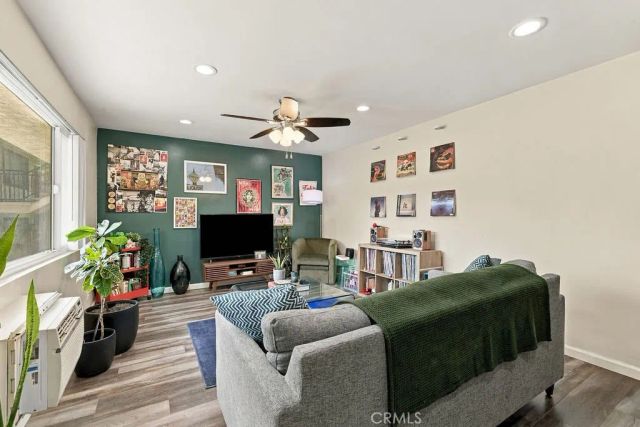 8800 Cedros Avenue 108, Panorama City, CA 91402