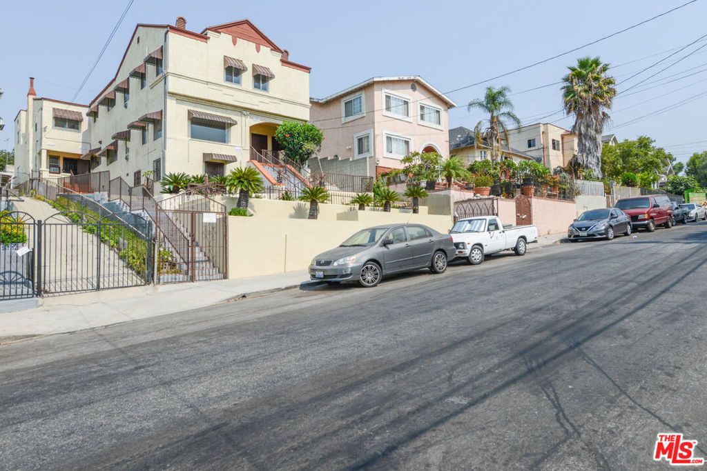527 N Cummings Street, Los Angeles, CA 90033 — exterior