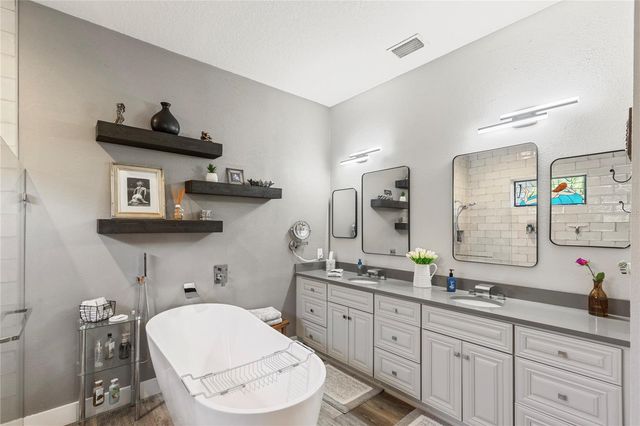 8791 BELLA VITA CIRCLE, Land O Lakes, FL 34637