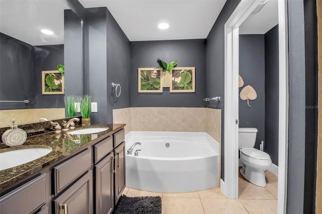 808 3RD AVENUE W 307, Bradenton, FL 34205