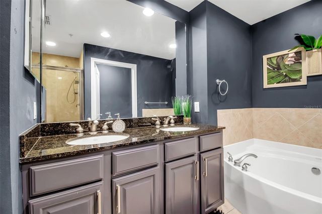 808 3RD AVENUE W 307, Bradenton, FL 34205