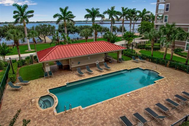 808 3RD AVENUE W 307, Bradenton, FL 34205