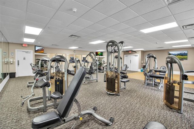 808 3RD AVENUE W 307, Bradenton, FL 34205