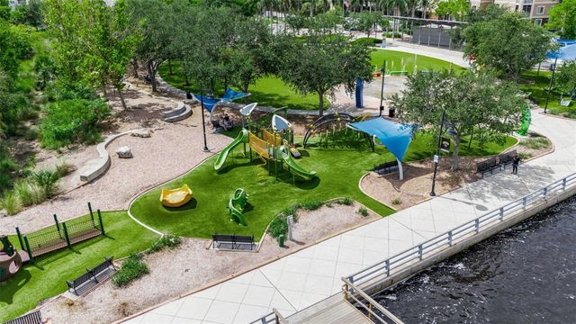 808 3RD AVENUE W 307, Bradenton, FL 34205