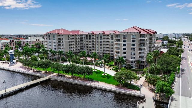 808 3RD AVENUE W 307, Bradenton, FL 34205