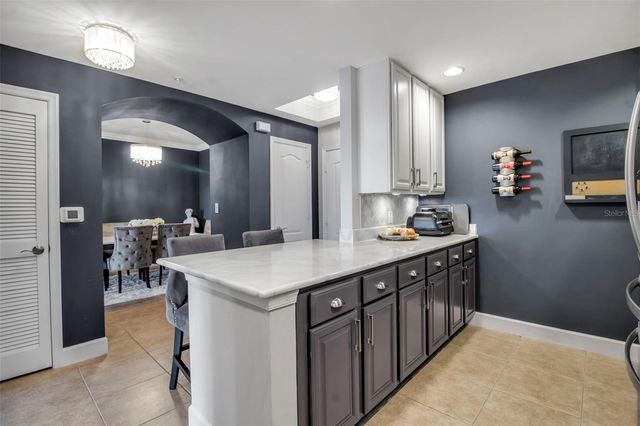 808 3RD AVENUE W 307, Bradenton, FL 34205