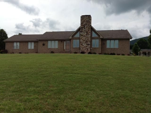 252 Richardson DR, Roanoke, VA 24019