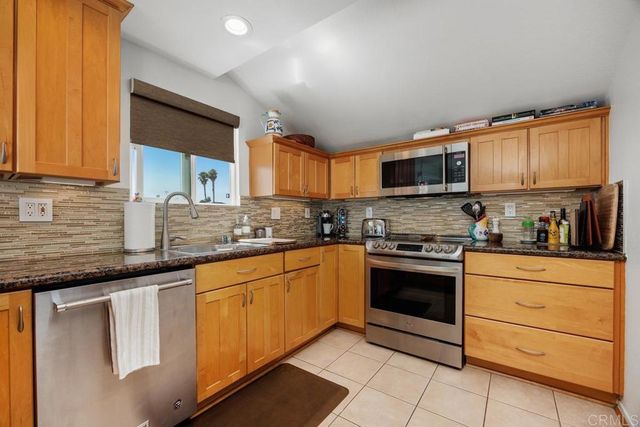 307 Longden Lane, Solana Beach, CA 92075