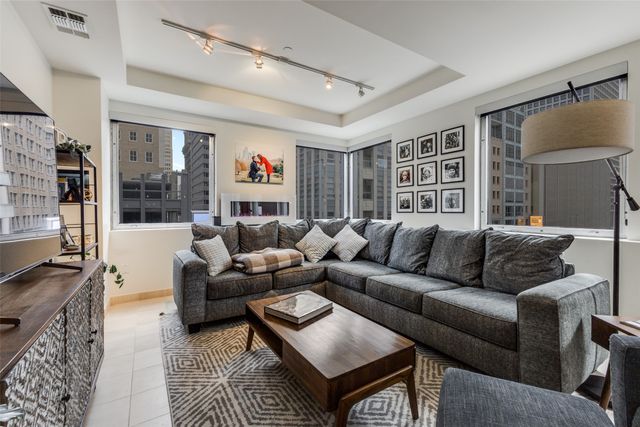 1505 Elm Street 303, Dallas, TX 75201