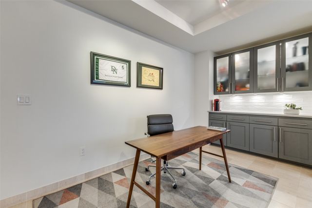 1505 Elm Street 303, Dallas, TX 75201