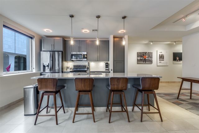 1505 Elm Street 303, Dallas, TX 75201