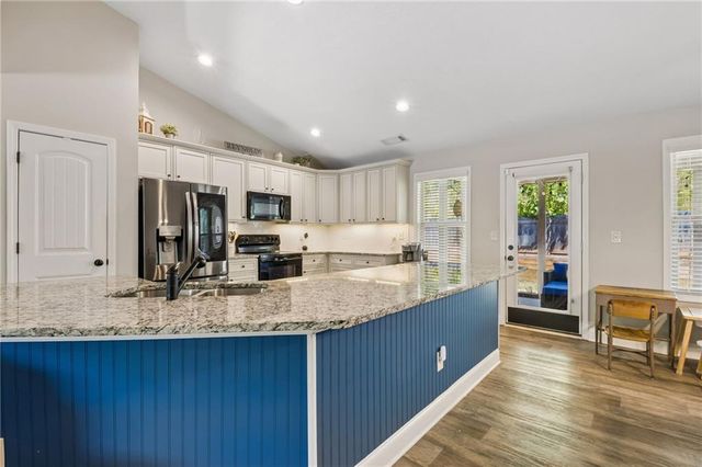 275 Emily Forest Way, Pendergrass, GA 30567