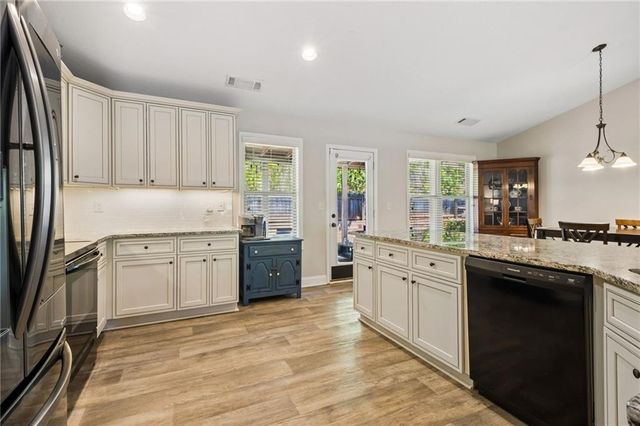 275 Emily Forest Way, Pendergrass, GA 30567