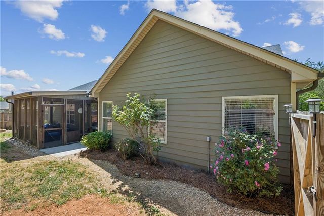 275 Emily Forest Way, Pendergrass, GA 30567