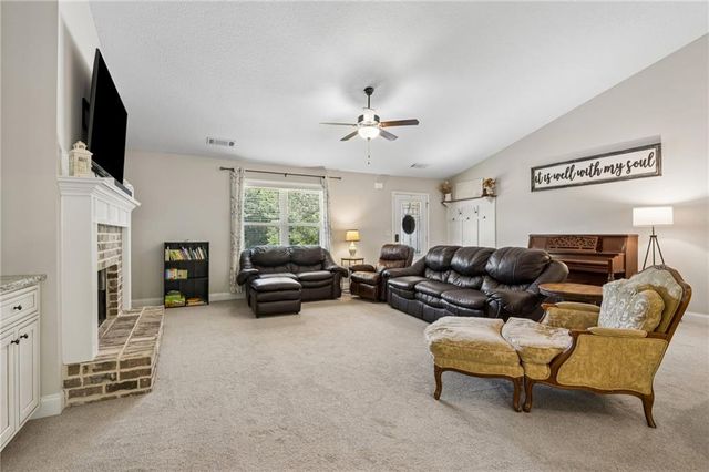 275 Emily Forest Way, Pendergrass, GA 30567