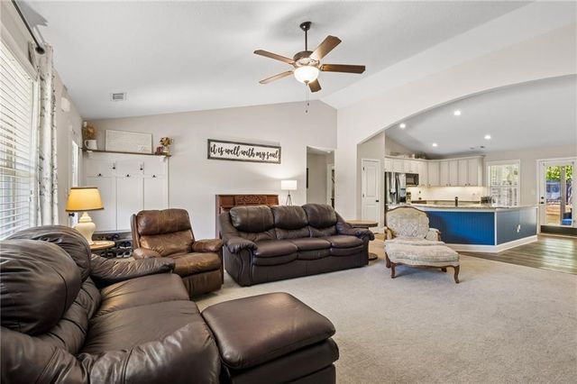 275 Emily Forest Way, Pendergrass, GA 30567
