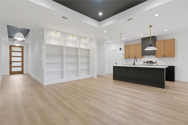 2638 Southland Street, Dallas, TX 75215