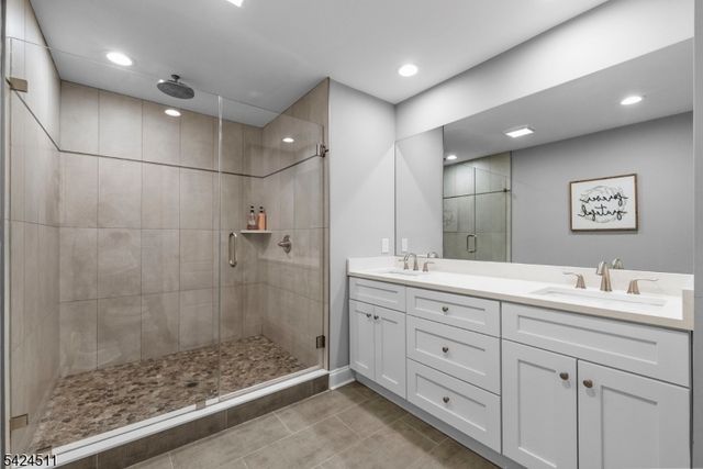 64 Halina Ln, Butler Boro, NJ 07405