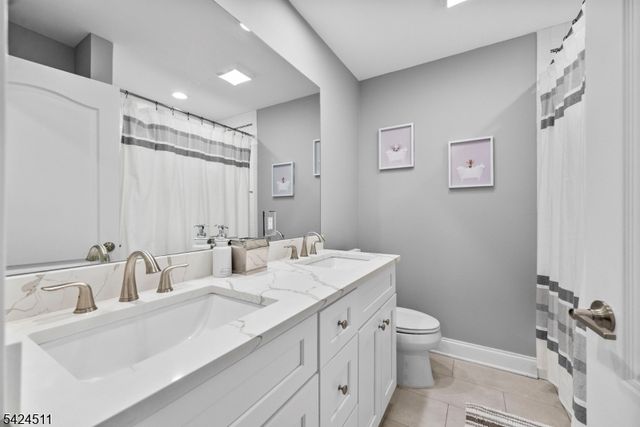 64 Halina Ln, Butler Boro, NJ 07405