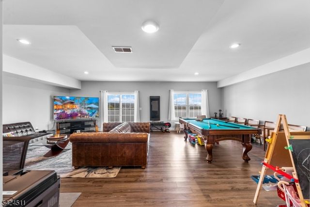 64 Halina Ln, Butler Boro, NJ 07405