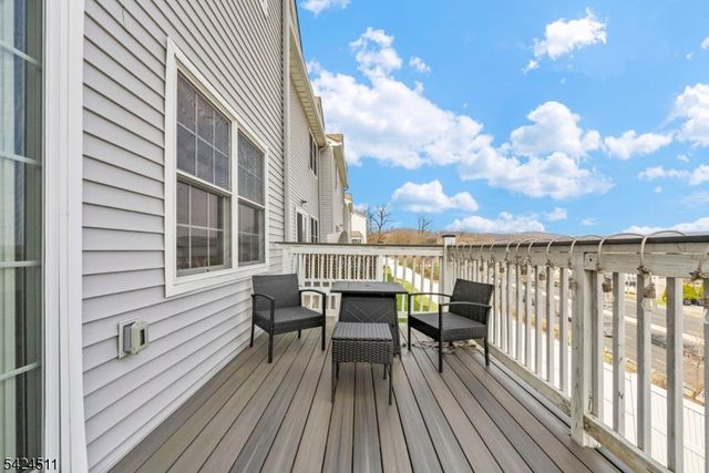 64 Halina Ln, Butler Boro, NJ 07405