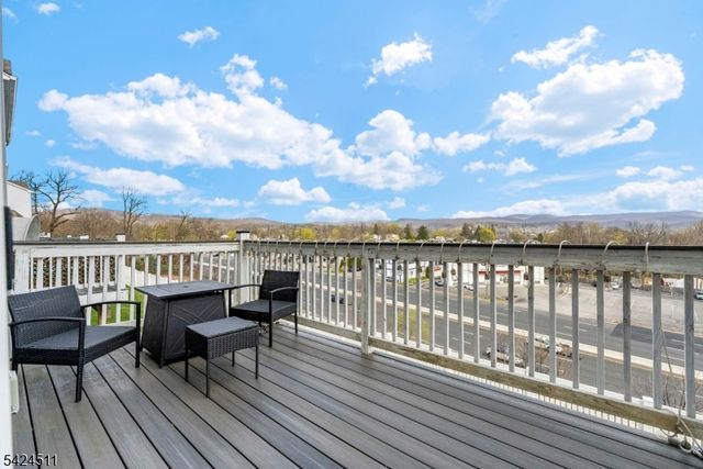 64 Halina Ln, Butler Boro, NJ 07405