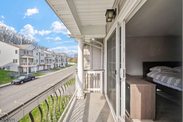 64 Halina Ln, Butler Boro, NJ 07405