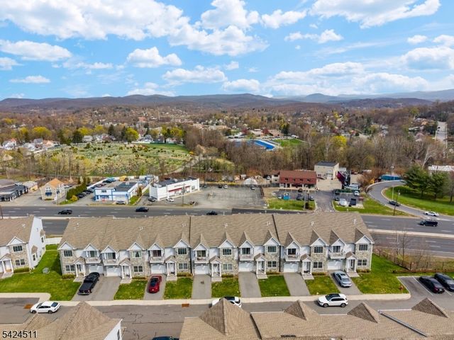 64 Halina Ln, Butler Boro, NJ 07405