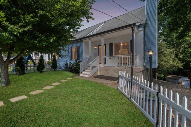 510 Hidden Hill Dr, Hermitage, TN 37076